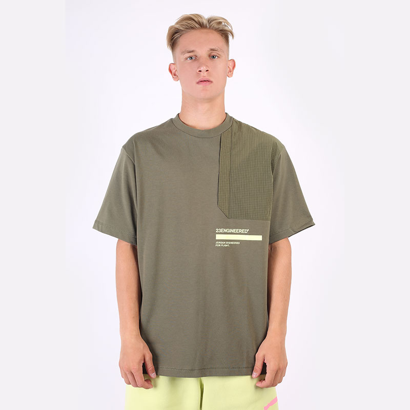 Мужская футболка Jordan 23 Engineered Short-Sleeve Top (DM3215-222)  - цена, описание, фото 3